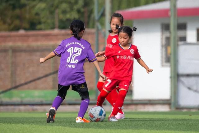 官方：苏格兰队与主帅史蒂夫·克拉克续约至2030年世界杯